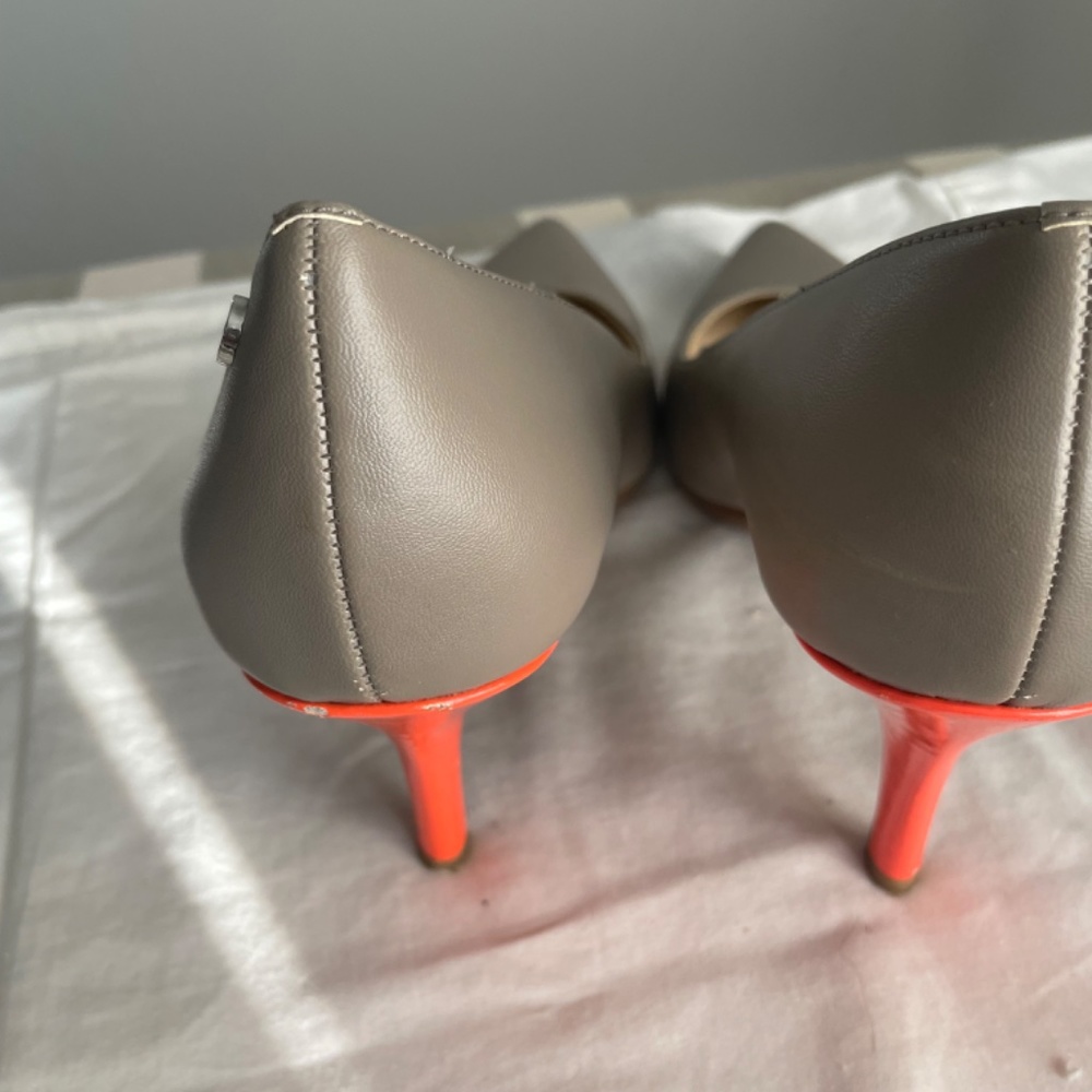 Calvin Klein Ashley pump. Mink and bright orange size 7.5 - Picture 5 of 10